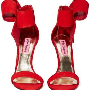 Betsy Johnson Frisky Bow Heels